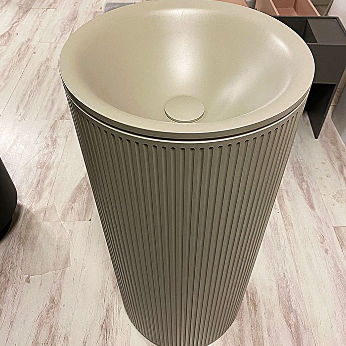 FRS-346M Toledo Round Freestanding Washbasin